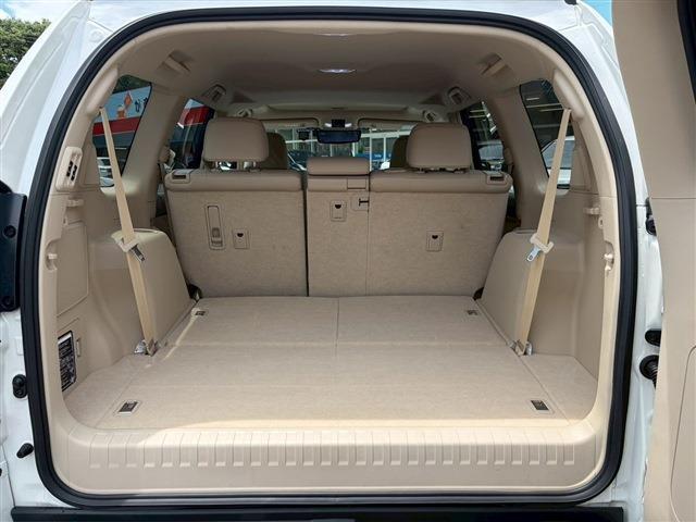 Ref:AUX-24938200 TOYOTA LAND CRUISER PRADO 2024 17 Ref:AUX-24938200 TOYOTA LAND CRUISER PRADO 2024 - Image 17