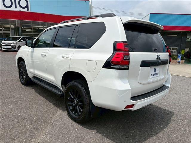 Ref:AUX-24938200 TOYOTA LAND CRUISER PRADO 2024 8 Ref:AUX-24938200 TOYOTA LAND CRUISER PRADO 2024 - Image 8