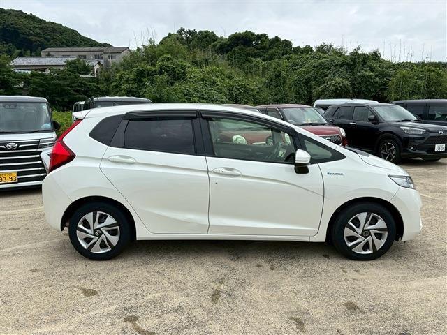 Ref:AUX-24947080 HONDA FIT HYBRID 2017 16 Ref:AUX-24947080 HONDA FIT HYBRID 2017 - Image 16