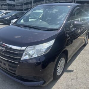2016 Toyota Noah purple gasoline used car Japan export