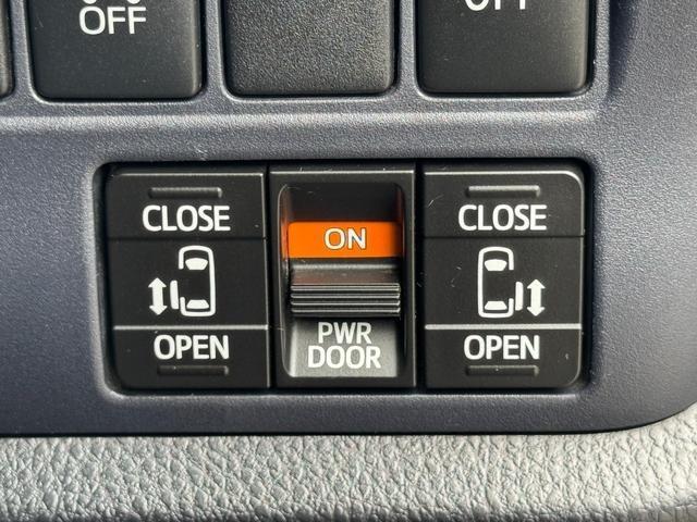 Ref:AUX-24947526 TOYOTA VOXY 2015 16 Ref:AUX-24947526 TOYOTA VOXY 2015 - Image 16