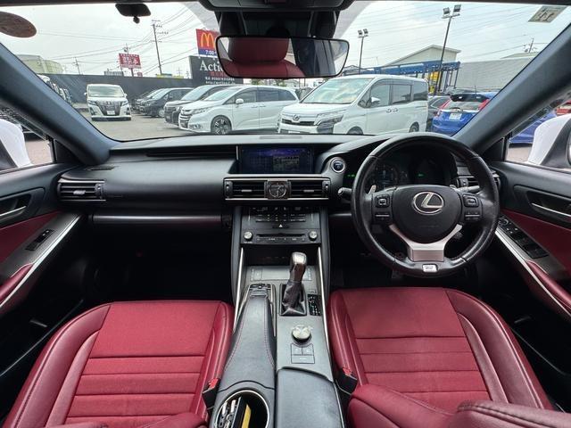 Ref:AUX-24947530 LEXUS IS 2018 2 Ref:AUX-24947530 LEXUS IS 2018 - Image 2