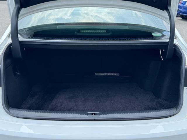 Ref:AUX-24947530 LEXUS IS 2018 12 Ref:AUX-24947530 LEXUS IS 2018 - Image 12