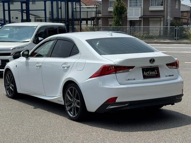 Ref:AUX-24947530 LEXUS IS 2018 4 Ref:AUX-24947530 LEXUS IS 2018 - Image 4