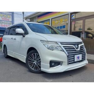 2016 Nissan Elgrand pearl gasoline used car Japan export