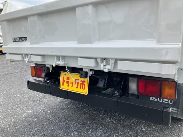 Ref:AUX-24948361 ISUZU ELF TRUCK 2017 5 Ref:AUX-24948361 ISUZU ELF TRUCK 2017 - Image 5