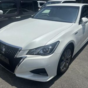 2017 Toyota Crown Hybrid pearl gasoline used car Japan export