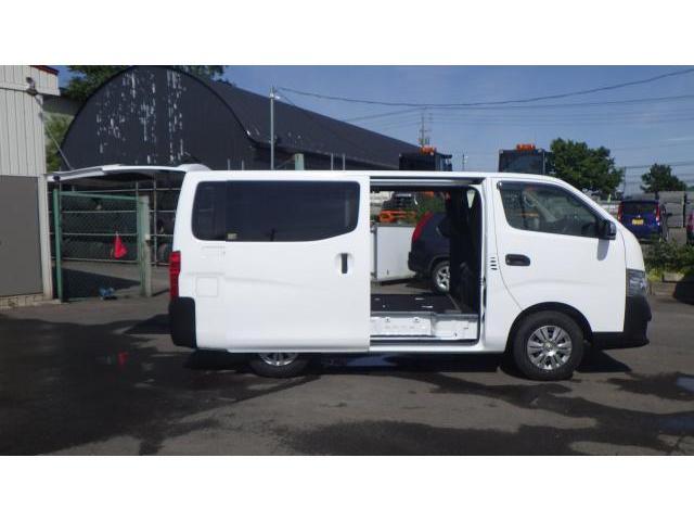 Ref:AUX-24950138 NISSAN NV350CARAVAN VAN 2018 15 Ref:AUX-24950138 NISSAN NV350CARAVAN VAN 2018 - Image 15
