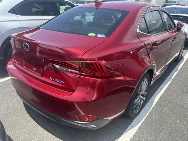 Ref:AUX-24952537 LEXUS IS 2017 6 Ref:AUX-24952537 LEXUS IS 2017 - Image 6
