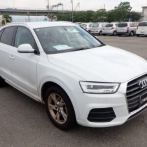 2015 Audi Q3 white gasoline used car Japan export