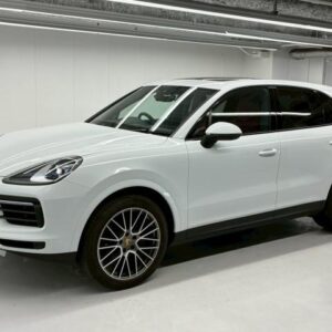 2022 Porsche Cayenne white gasoline used car Japan export