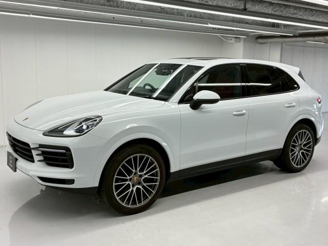 Ref:AUX-24953817 PORSCHE CAYENNE 2022 1 2022 Porsche Cayenne white gasoline used car Japan export