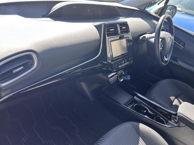 Ref:AUX-24953964 TOYOTA PRIUS PHV 2019 10 Ref:AUX-24953964 TOYOTA PRIUS PHV 2019 - Image 10