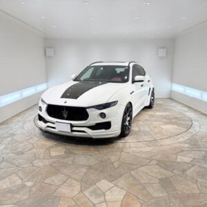 2018 Maserati Levante white gasoline used car Japan export