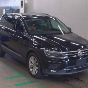 2018 Volkswagen Tiguan black diesel used car Japan export