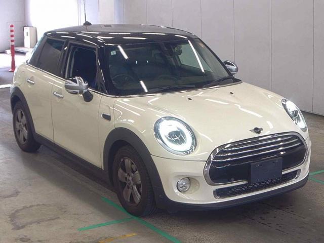 Ref:AUX-24958916 MINI MINI 2019 1 2019 Mini Mini white gasoline used car Japan export