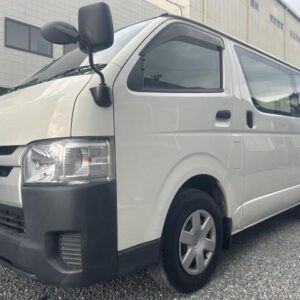 2018 Toyota Hiace Van white diesel used car Japan export