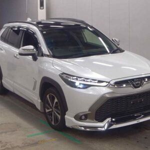 2023 Toyota Corolla Cross pearl gasoline used car Japan export