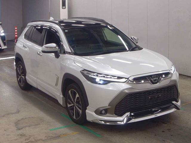 Ref:AUX-24968354 TOYOTA COROLLA CROSS 2023 1 2023 Toyota Corolla Cross pearl gasoline used car Japan export