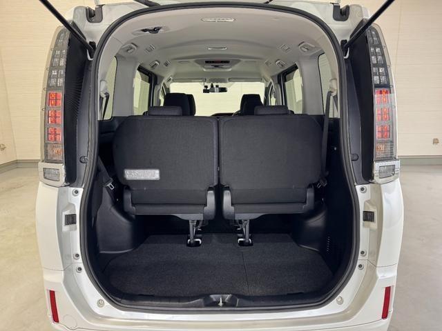 Ref:AUX-24968563 TOYOTA VOXY 2014 12 Ref:AUX-24968563 TOYOTA VOXY 2014 - Image 12