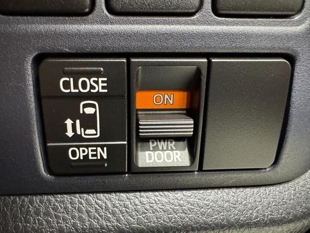 Ref:AUX-24968563 TOYOTA VOXY 2014 19 Ref:AUX-24968563 TOYOTA VOXY 2014 - Image 19