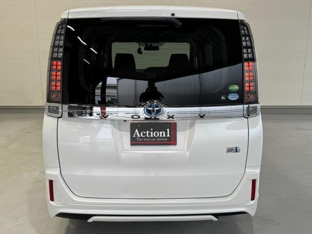 Ref:AUX-24968563 TOYOTA VOXY 2014 5 Ref:AUX-24968563 TOYOTA VOXY 2014 - Image 5