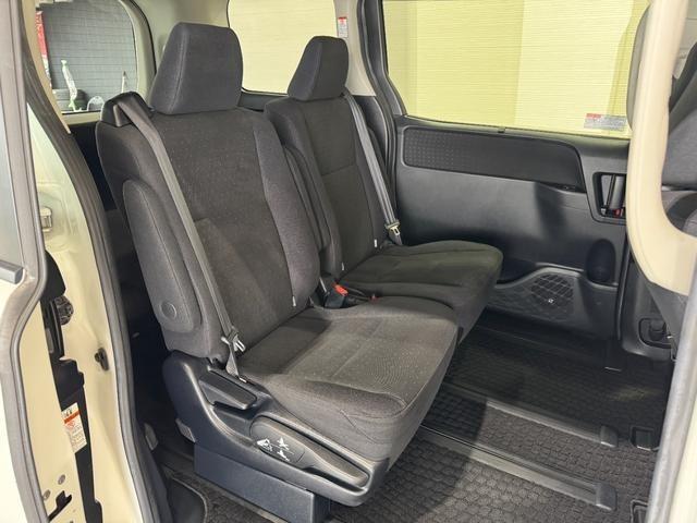 Ref:AUX-24968563 TOYOTA VOXY 2014 10 Ref:AUX-24968563 TOYOTA VOXY 2014 - Image 10