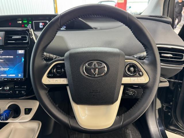 Ref:AUX-24968564 TOYOTA PRIUS 2016 12 Ref:AUX-24968564 TOYOTA PRIUS 2016 - Image 12