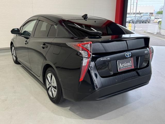 Ref:AUX-24968564 TOYOTA PRIUS 2016 4 Ref:AUX-24968564 TOYOTA PRIUS 2016 - Image 4