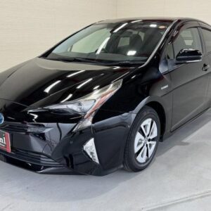 2016 Toyota Prius black hybrid used car Japan export