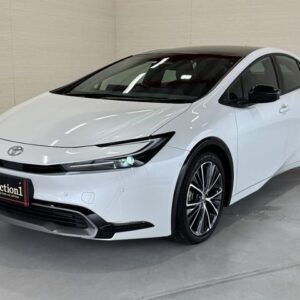 2023 Toyota Prius pearl gasoline used car Japan export
