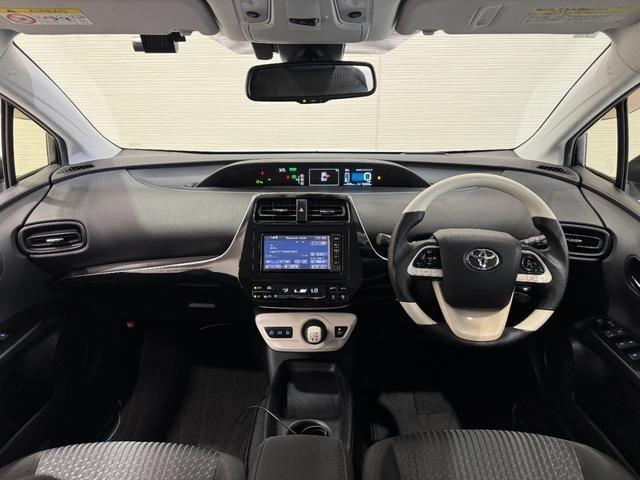 Ref:AUX-24968568 TOYOTA PRIUS 2017 2 Ref:AUX-24968568 TOYOTA PRIUS 2017 - Image 2