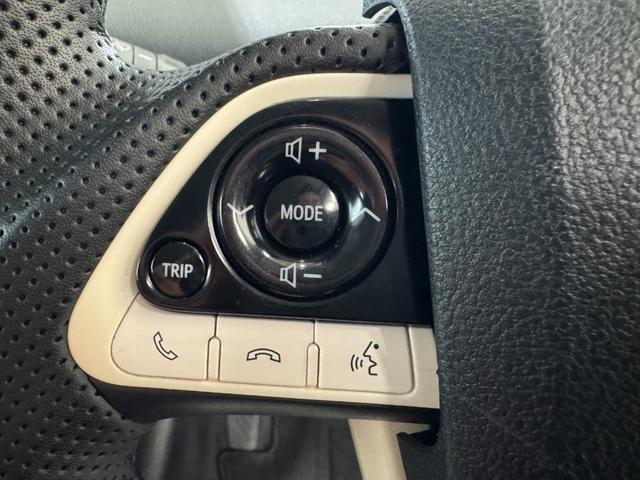 Ref:AUX-24968568 TOYOTA PRIUS 2017 14 Ref:AUX-24968568 TOYOTA PRIUS 2017 - Image 14