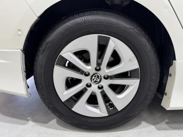 Ref:AUX-24968568 TOYOTA PRIUS 2017 8 Ref:AUX-24968568 TOYOTA PRIUS 2017 - Image 8