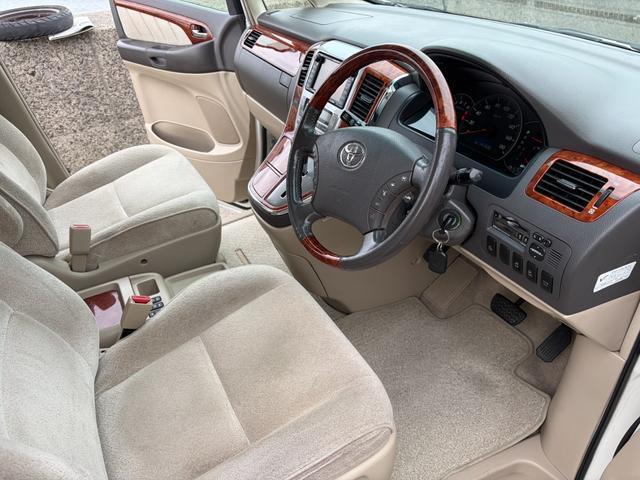 Ref:AUX-24968648 TOYOTA ALPHARD V 2003 16 Ref:AUX-24968648 TOYOTA ALPHARD V 2003 - Image 16
