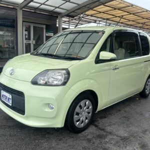 2013 Toyota Porte green gasoline used car Japan export