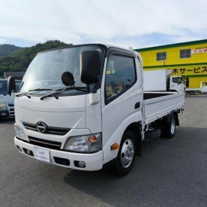 2016 Hino Dutro white diesel used car Japan export
