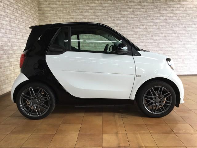 Ref:AUX-24974026 MCC SMART SMART FORTWO CABRIO 2019 8 Ref:AUX-24974026 MCC SMART SMART FORTWO CABRIO 2019 - Image 8