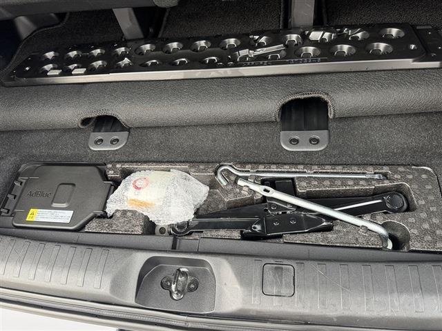 Ref:AUX-24974685 MITSUBISHI DELICA D:5 2024 12 Ref:AUX-24974685 MITSUBISHI DELICA D:5 2024 - Image 12