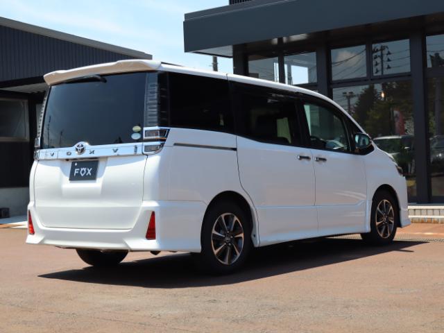 Ref:AUX-24974694 TOYOTA VOXY 2018 2 Ref:AUX-24974694 TOYOTA VOXY 2018 - Image 2
