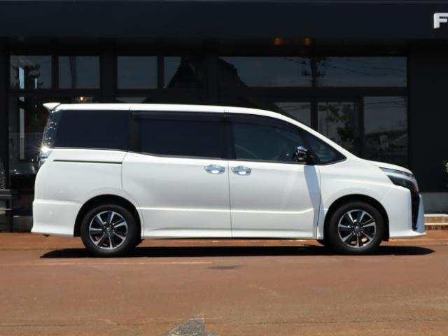 Ref:AUX-24974694 TOYOTA VOXY 2018 13 Ref:AUX-24974694 TOYOTA VOXY 2018 - Image 13