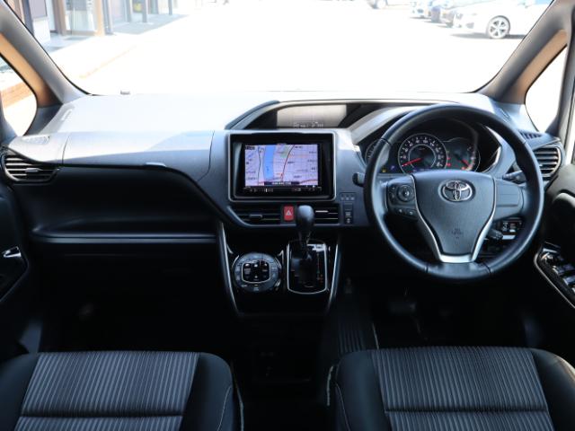Ref:AUX-24974694 TOYOTA VOXY 2018 4 Ref:AUX-24974694 TOYOTA VOXY 2018 - Image 4