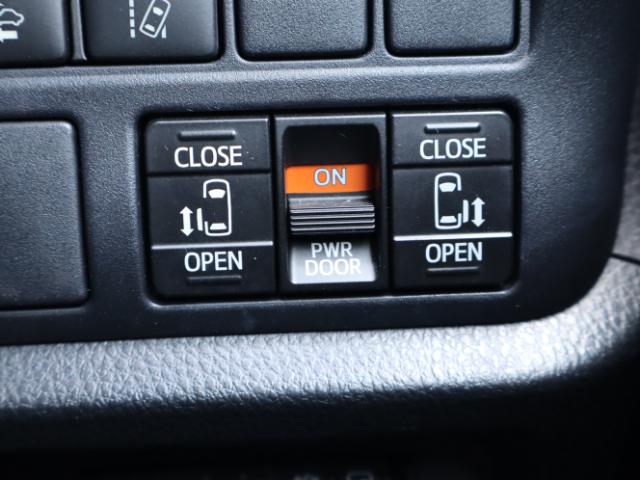 Ref:AUX-24974694 TOYOTA VOXY 2018 8 Ref:AUX-24974694 TOYOTA VOXY 2018 - Image 8
