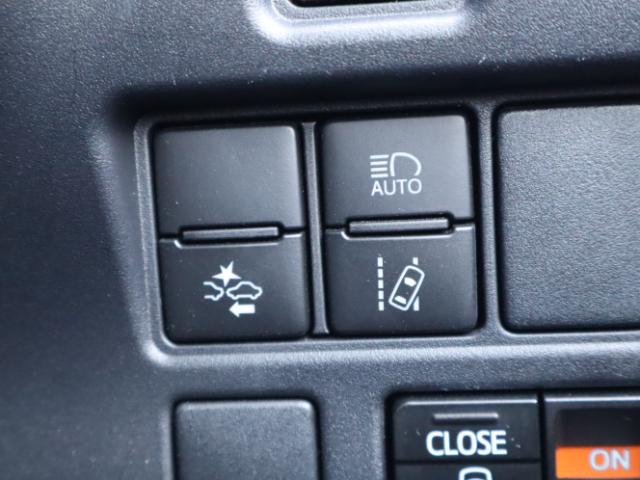Ref:AUX-24974694 TOYOTA VOXY 2018 9 Ref:AUX-24974694 TOYOTA VOXY 2018 - Image 9