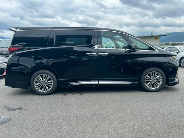 Ref:AUX-24979144 TOYOTA ALPHARD 2025 4 Ref:AUX-24979144 TOYOTA ALPHARD 2025 - Image 4