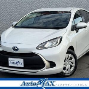 2024 Toyota Aqua pearl gasoline used car Japan export