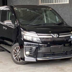 2017 Toyota Voxy black gasoline used car Japan export