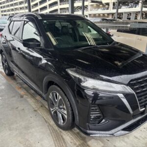 2021 Nissan Kicks black hybrid used car Japan export