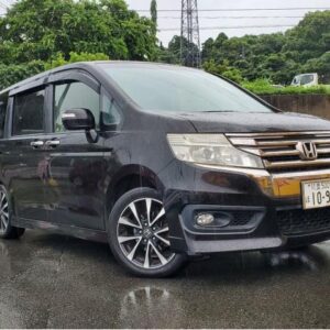 2013 Honda Stepwagon Spada black gasoline used car Japan export