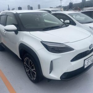 2021 Toyota Yaris Cross pearl hybrid used car Japan export